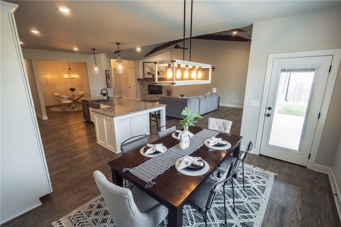 Diamond Estates Ph Iii Centerton - Residential