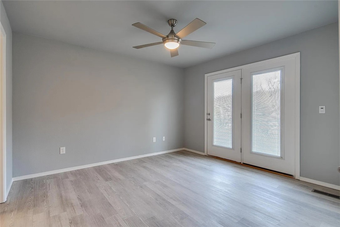 9-16-30 FAYETTEVILLE OUTLOTS - Residential Lease