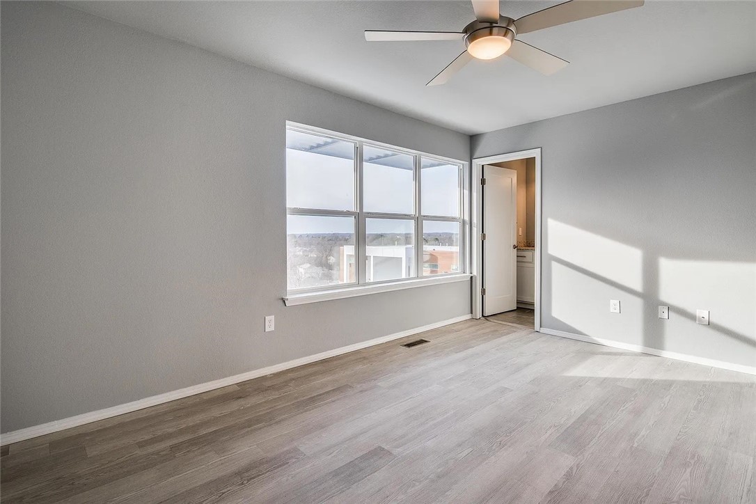 9-16-30 FAYETTEVILLE OUTLOTS - Residential Lease