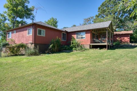 Single Family Residence in Eureka Springs AR 94 County Road 214 7.jpg