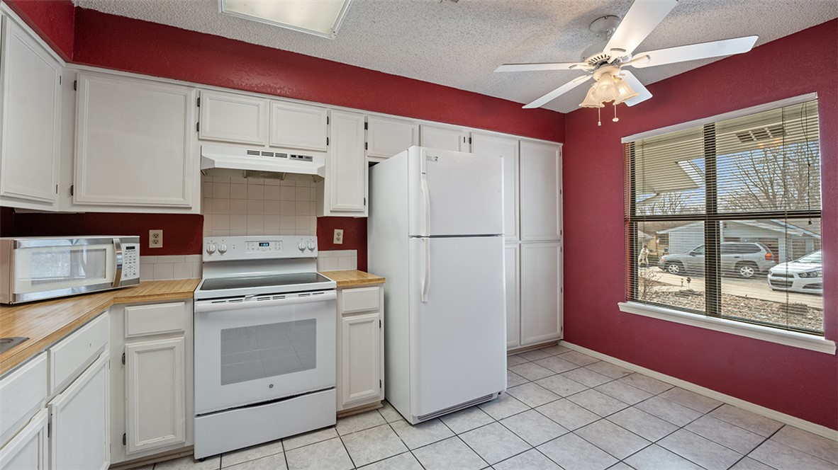 Metfield Courts BVV - Residential Lease