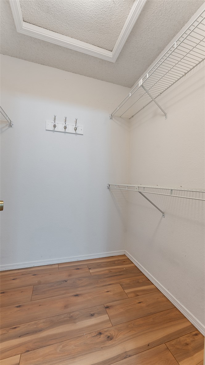 Metfield Courts BVV - Residential Lease