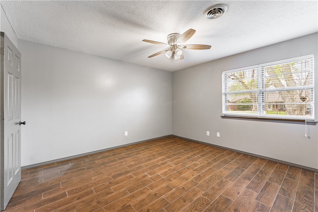 BROADMORE ACRES S/D - Residential