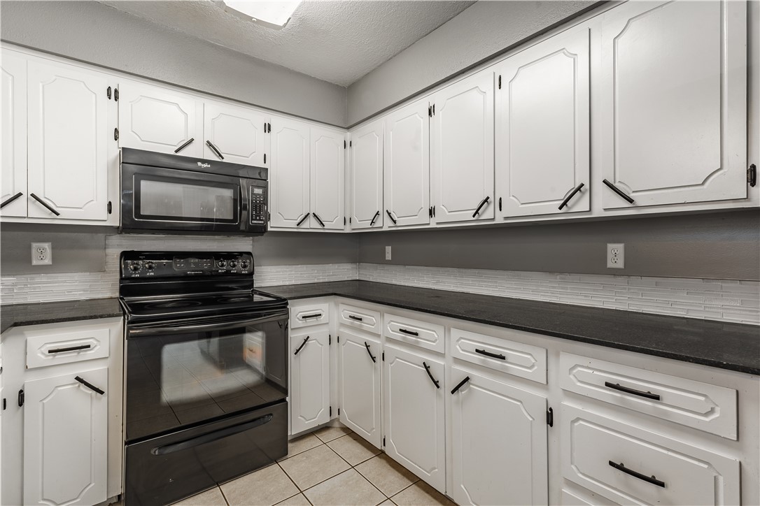BROADMORE ACRES S/D - Residential