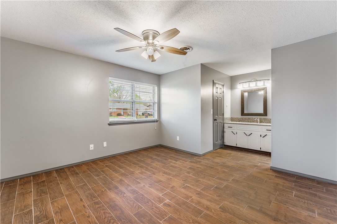 BROADMORE ACRES S/D - Residential