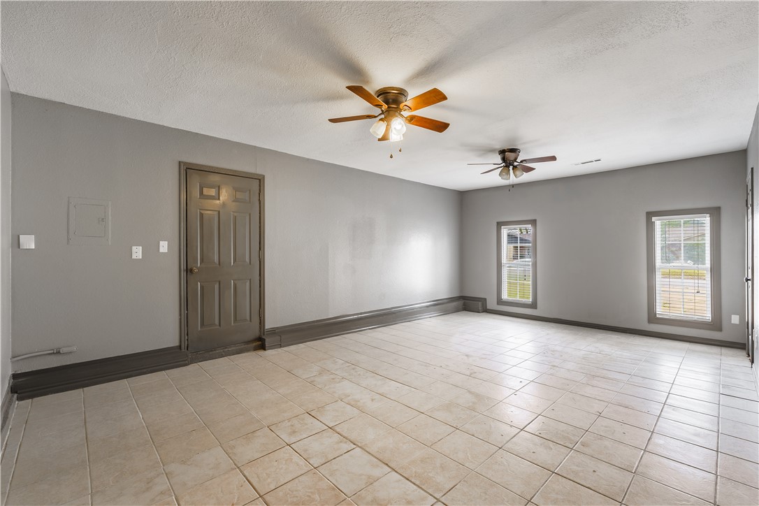 BROADMORE ACRES S/D - Residential