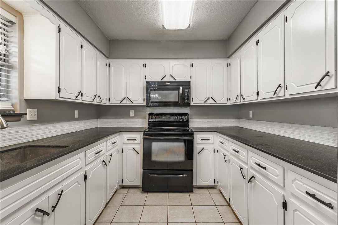BROADMORE ACRES S/D - Residential