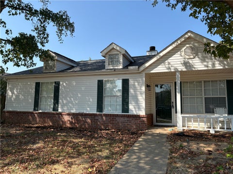 Photo of 1602 Parkview Place, Bentonville, AR 72712 (MLS # 1362873)