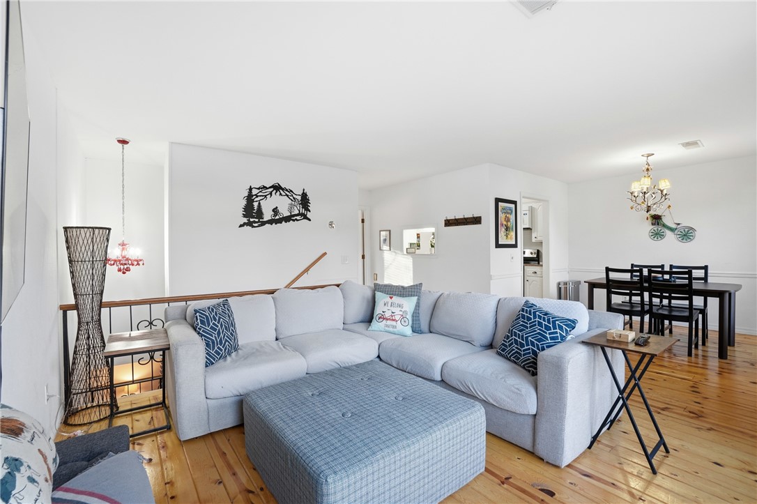 Townhouse Tct 3 A/K/A Drake Court Bvv - Residential