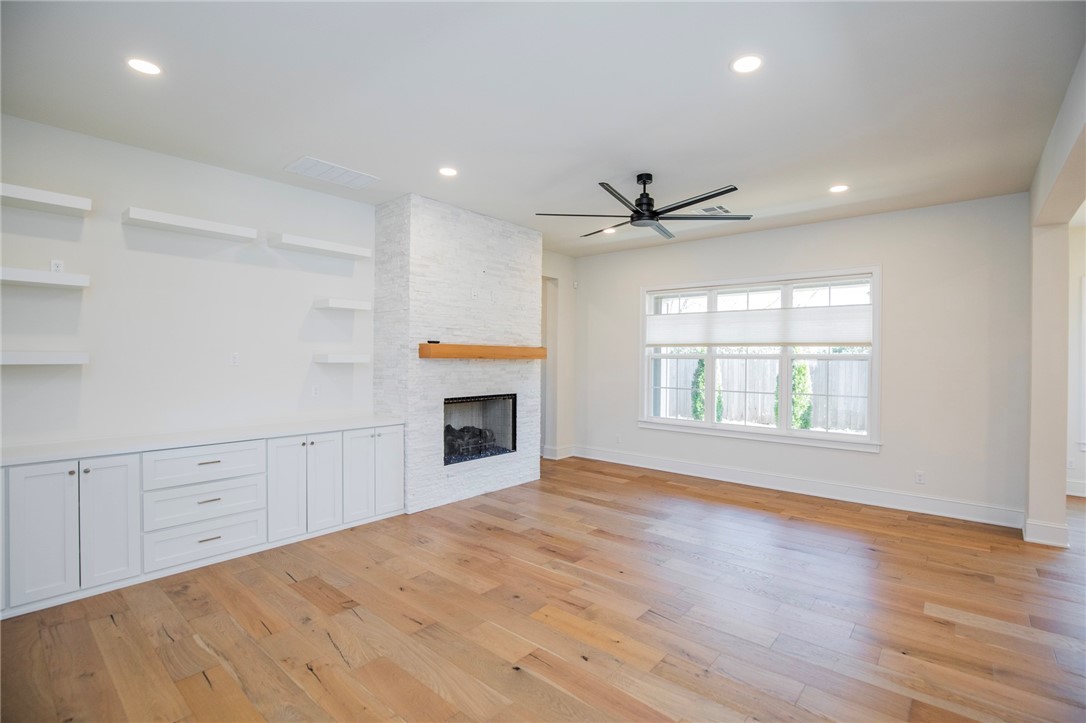 Dutton Woods - Residential