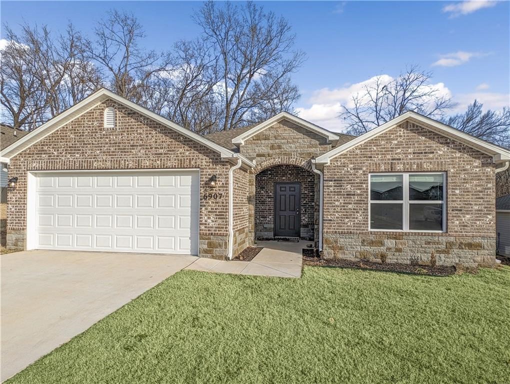 Welcome To Your Next Home! Excellent Nearly New 4 Bedroom In An Equally Excellent Location Making For An Easy Drive To Bentonville, Centerton Or Anywhere NWA. Open Concept Main Living Area. Kitchen With Island/Bar Seating + Eat-in Dining. Primary Suite + 3 Secondary Beds. Split Floorplan. Back Patio And No Neighbors Behind. Fridge And Washer/Dryer Included. Available For January Occupancy. Background And Credit Check Required. Come See!