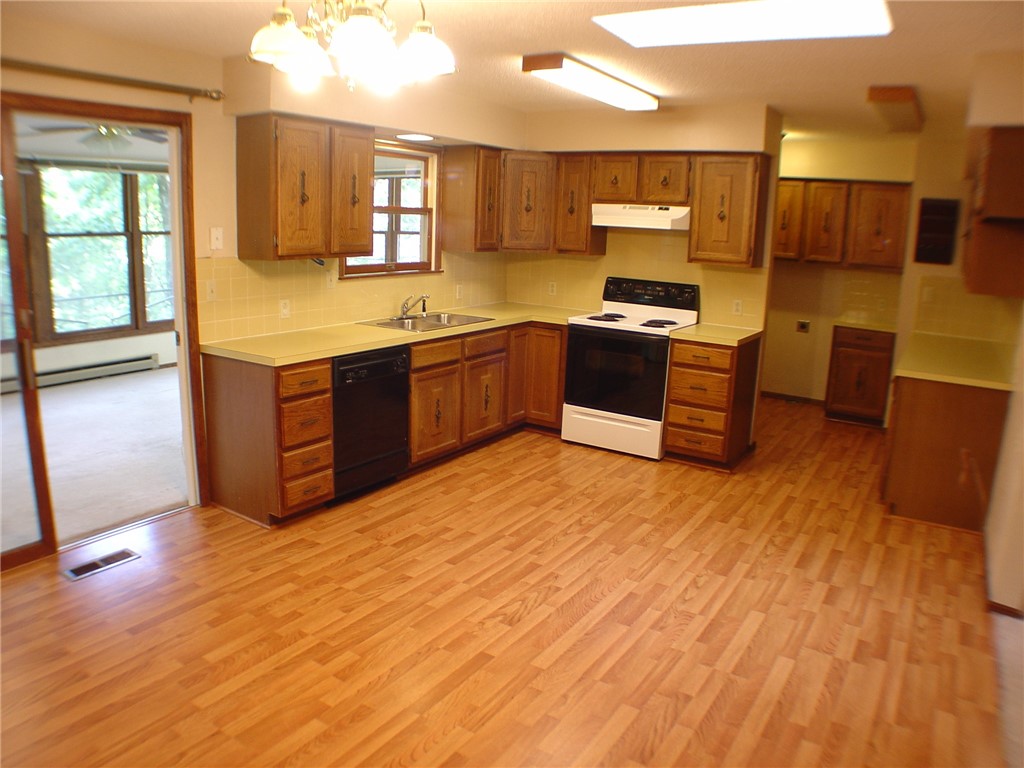 Lakeview Sub Bvv - Residential Lease