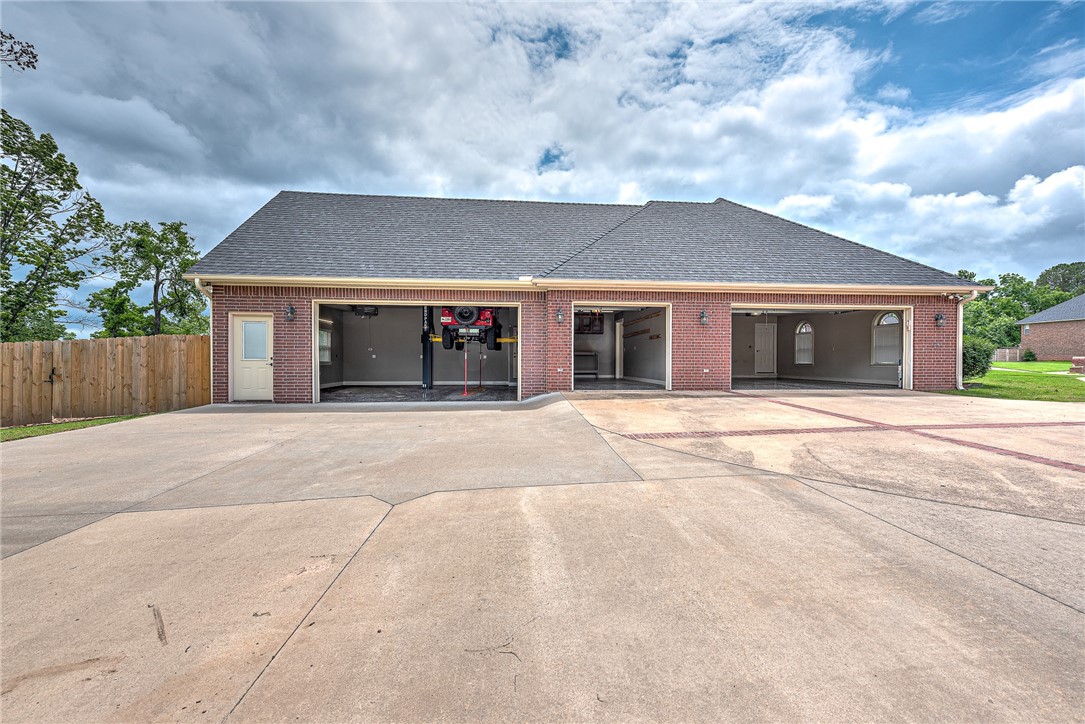 Southern Trace - Residential