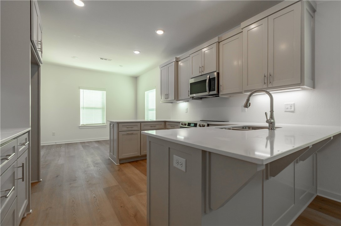 Fayetteville Outlots - Residential Income