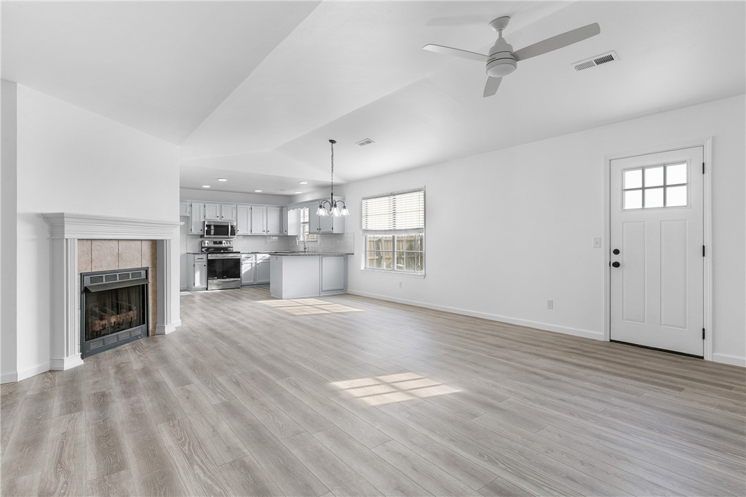 Highland Meadows Sub Ph Ii Lowell - Residential