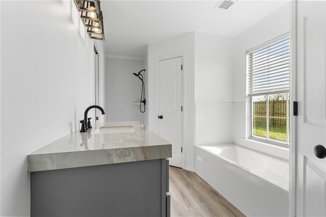 Highland Meadows Sub Ph Ii Lowell - Residential