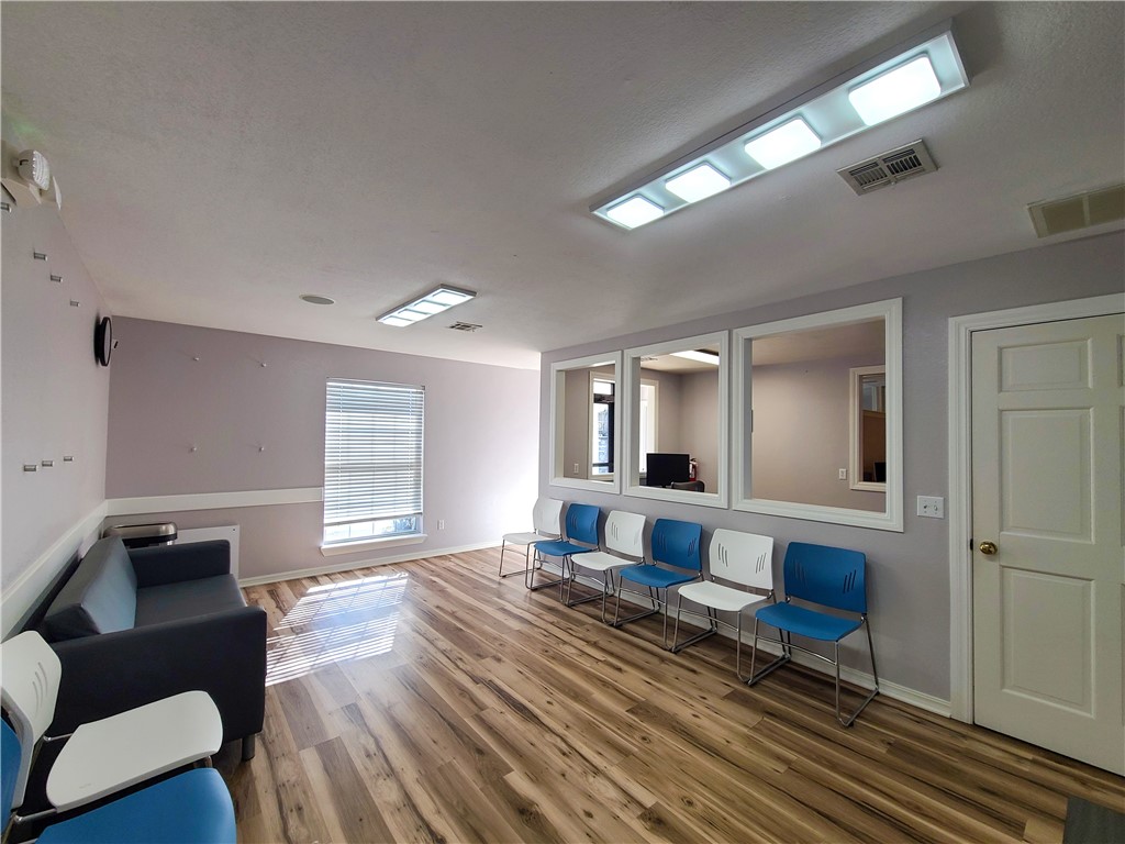 Valley West Sub Rogers - Commercial Lease