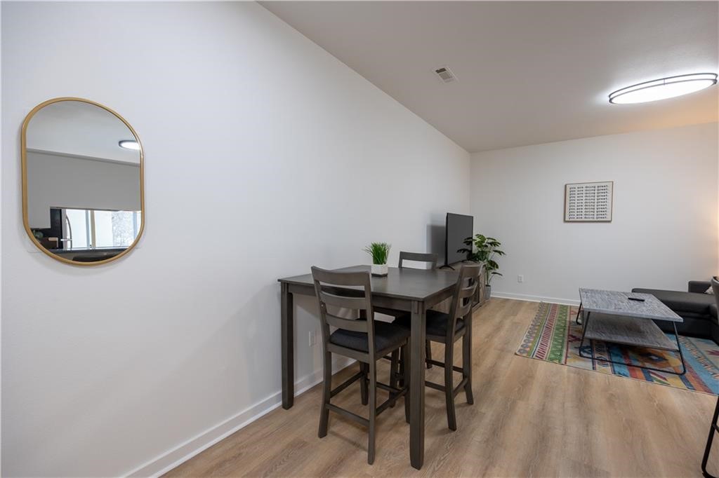 Dunn & Davis Add Bentonville - Residential Lease