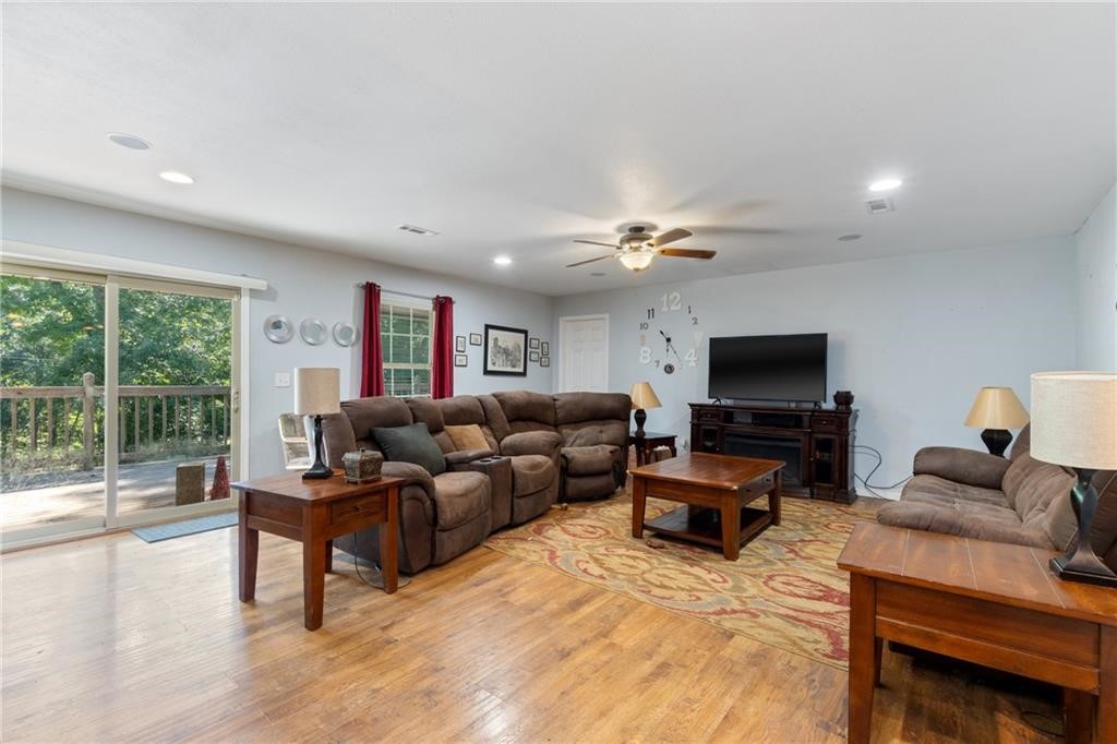 Hillcrest 2nd Add Pea Ridge - Residential