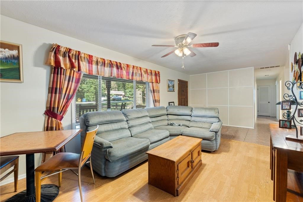 Hillcrest 2nd Add Pea Ridge - Residential