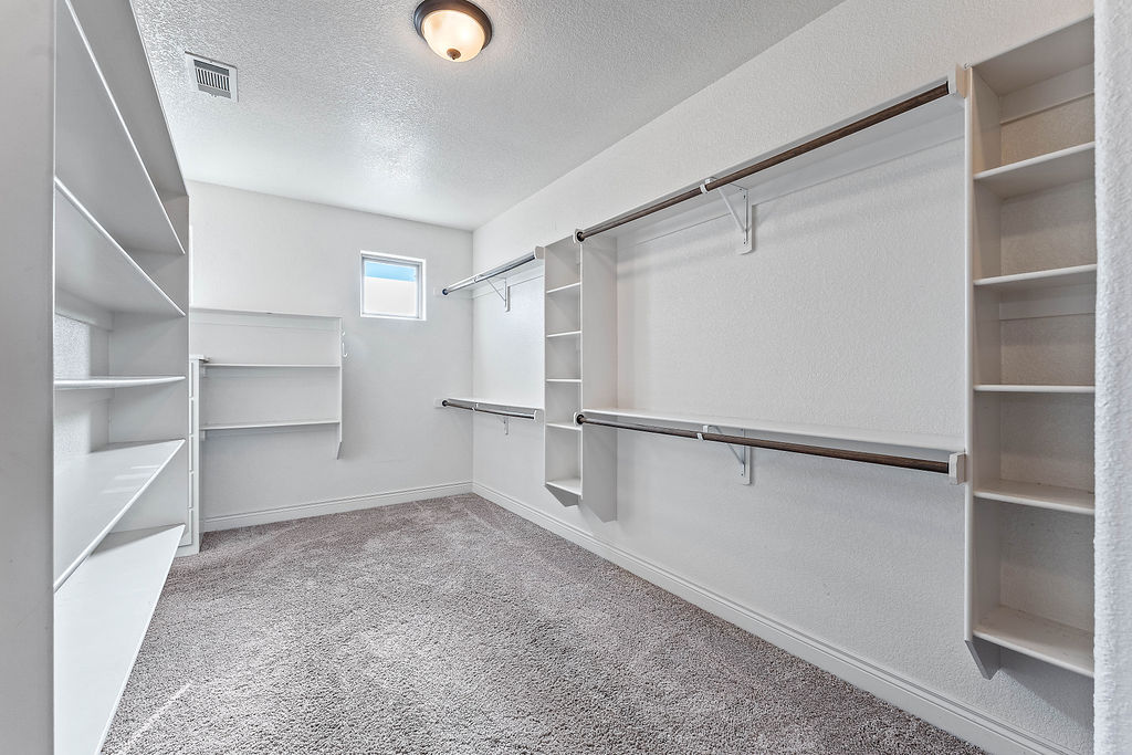 The Peaks at Turnberry - Residential