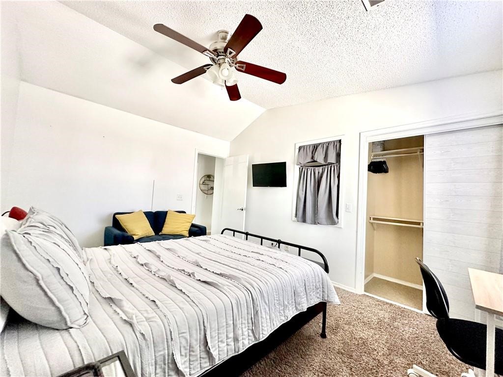 Oakland Twnhms Ph Ii - Residential Lease