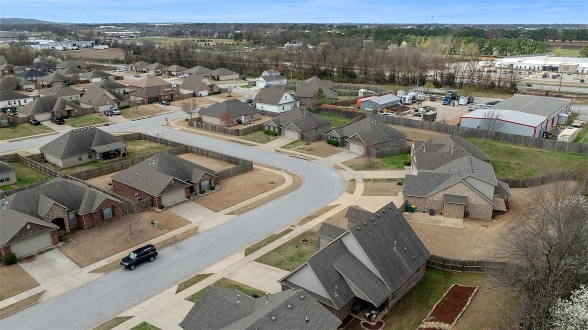 Chelsea Point II Rogers - Residential