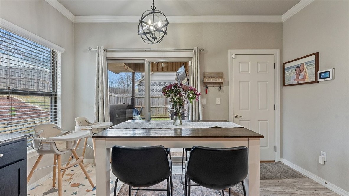 Chelsea Point II Rogers - Residential