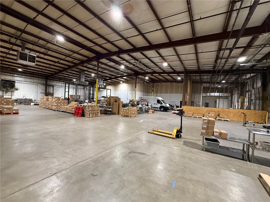 Springdale Outlots - Commercial Lease