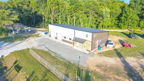 Photo of 15427 W Hwy 12, Gentry, AR 72734 (MLS # 1347101)
