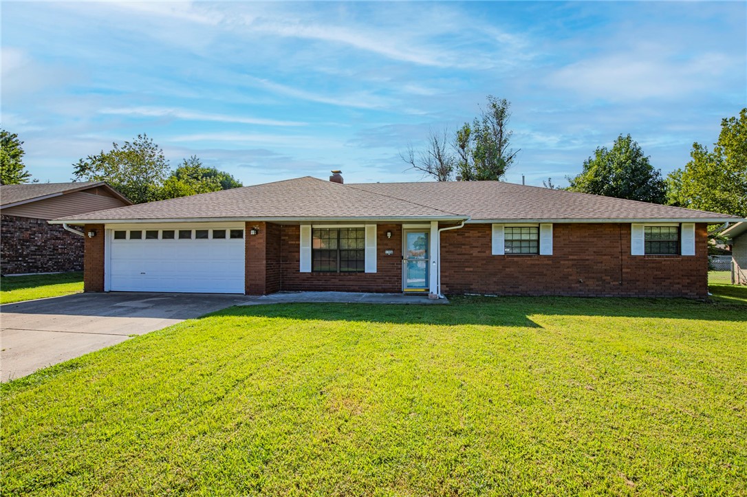 Located directly across 14th Street from the new Walmart home office campus and an easy/safe walk to Bentonville High School, this fully remodeled all brick home is a rare move-in ready gem in Bland Valley Estates! Roof replaced in 2017 and newer HVAC, schedule your showing today, this one won't last long. Owner is a licensed Real Estate Agent.