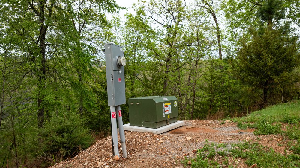 La Bonne Vie Revised - Land