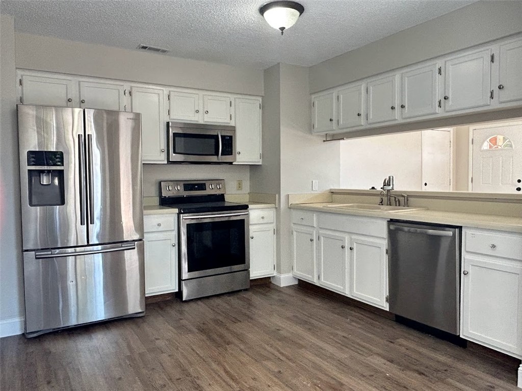 Brookhollow - Residential Lease