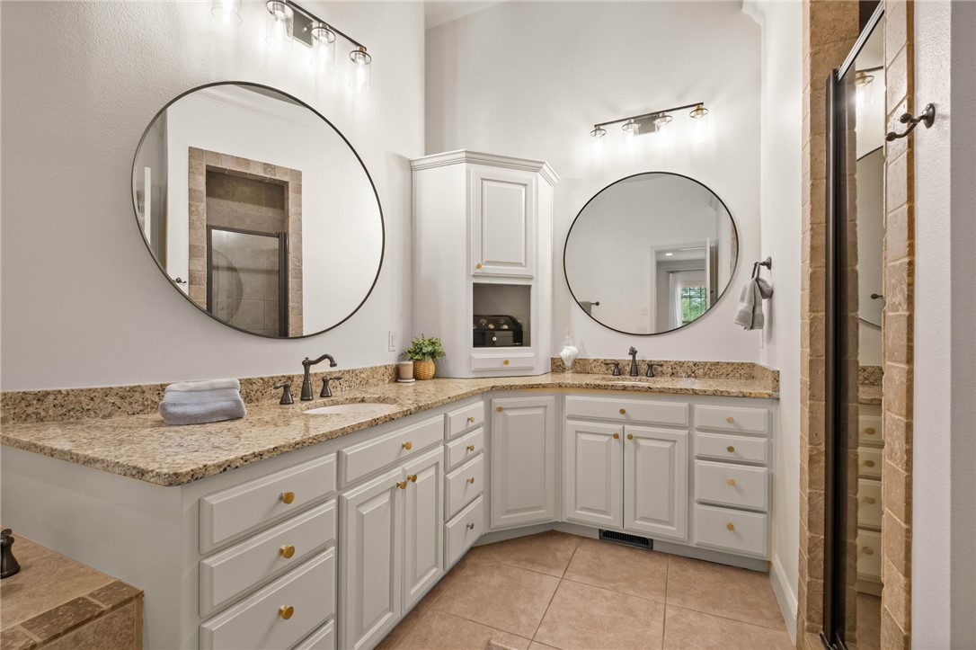 Shadow Valley - Residential