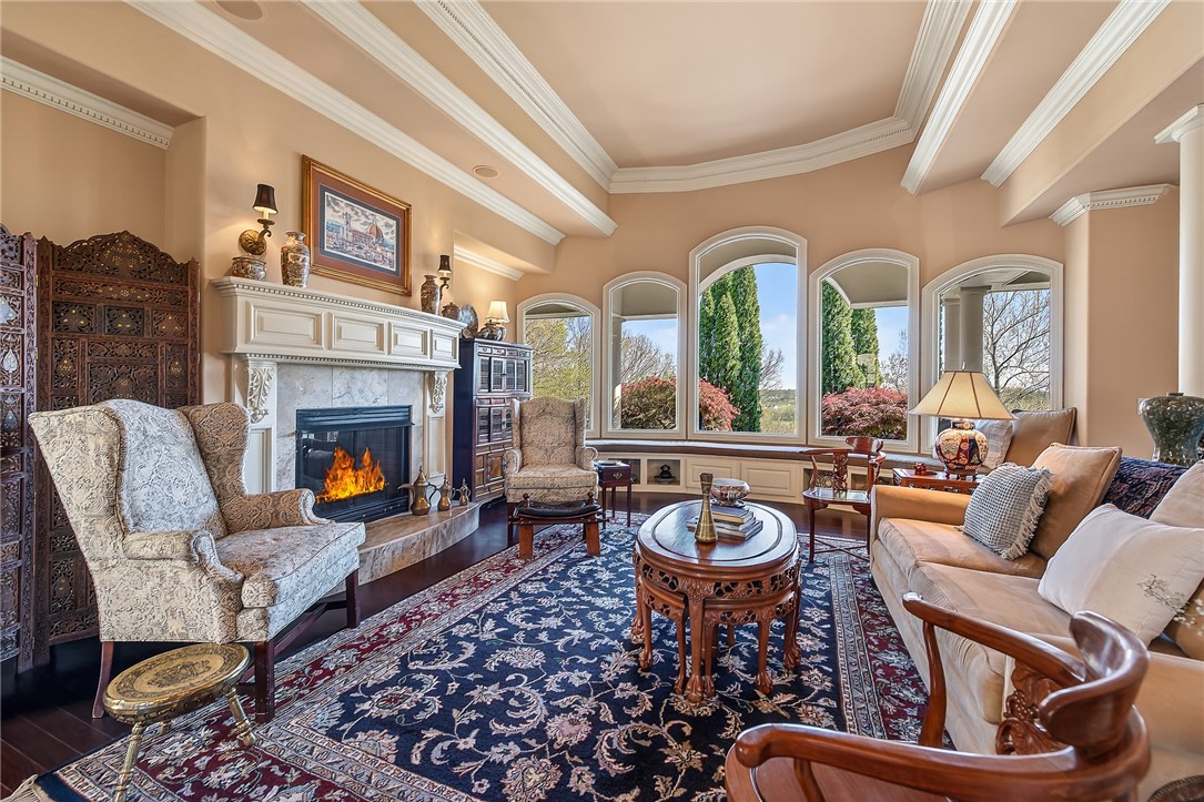 Beau Chalet Sub Highfill - Residential