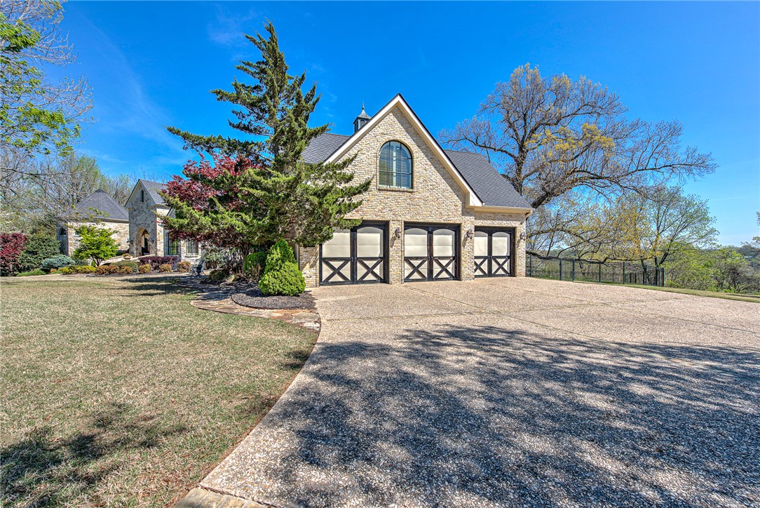 Beau Chalet Sub Highfill - Residential