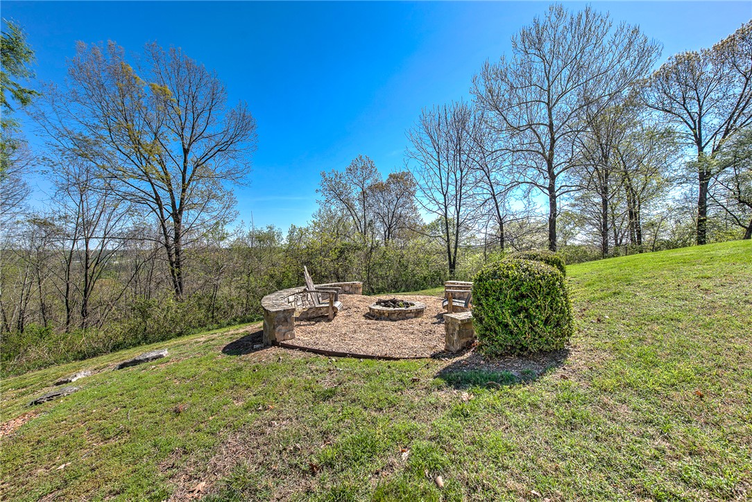 Beau Chalet Sub Highfill - Residential