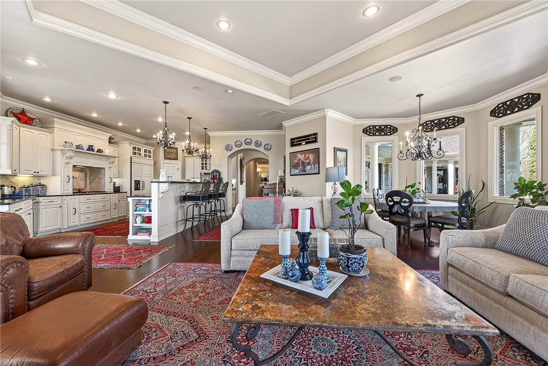 Beau Chalet Sub Highfill - Residential