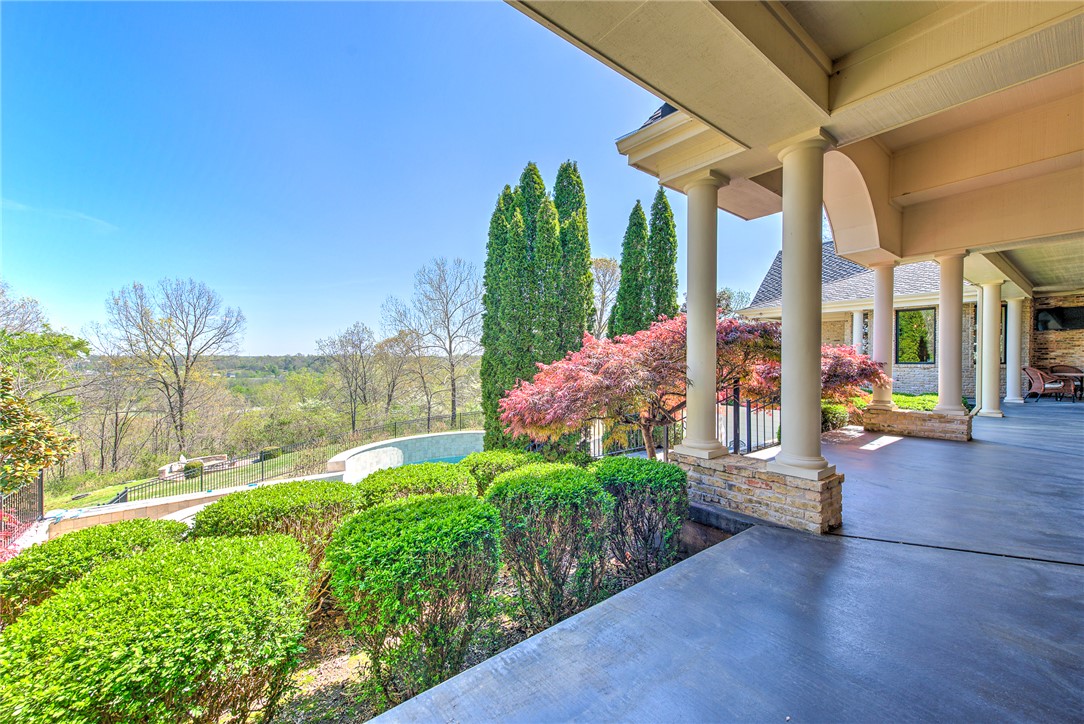 Beau Chalet Sub Highfill - Residential