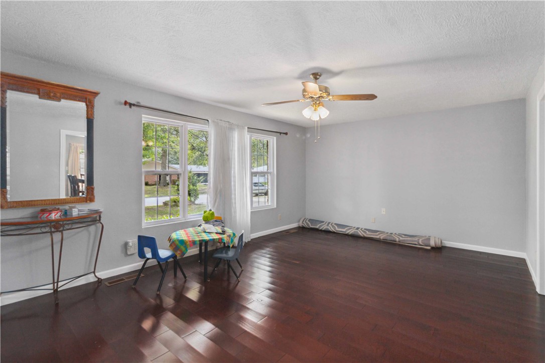 Western Oaks Place I - Residential