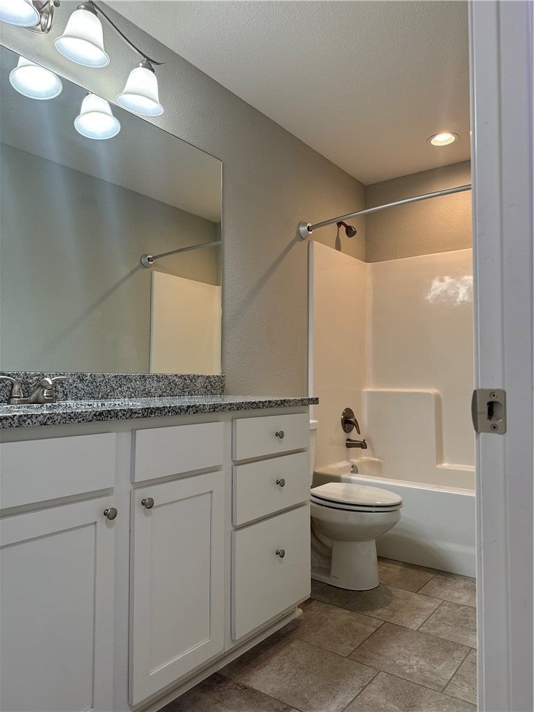 Woodridge Sub Ph I & II - Residential Lease