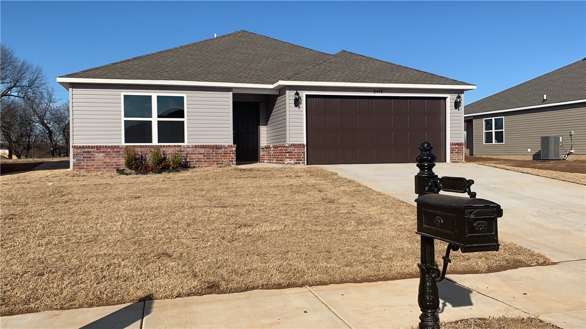 Beautiful Foster floor plan- 3 bed, 2 bath, 2 car garage home.