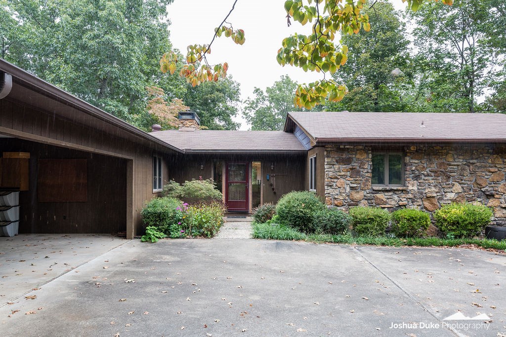 Twin Oaks - Residential