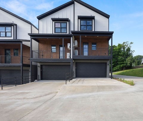Photo of 116 E Mountain Street 116 #116, Fayetteville, AR 72701 (MLS # 1348485)