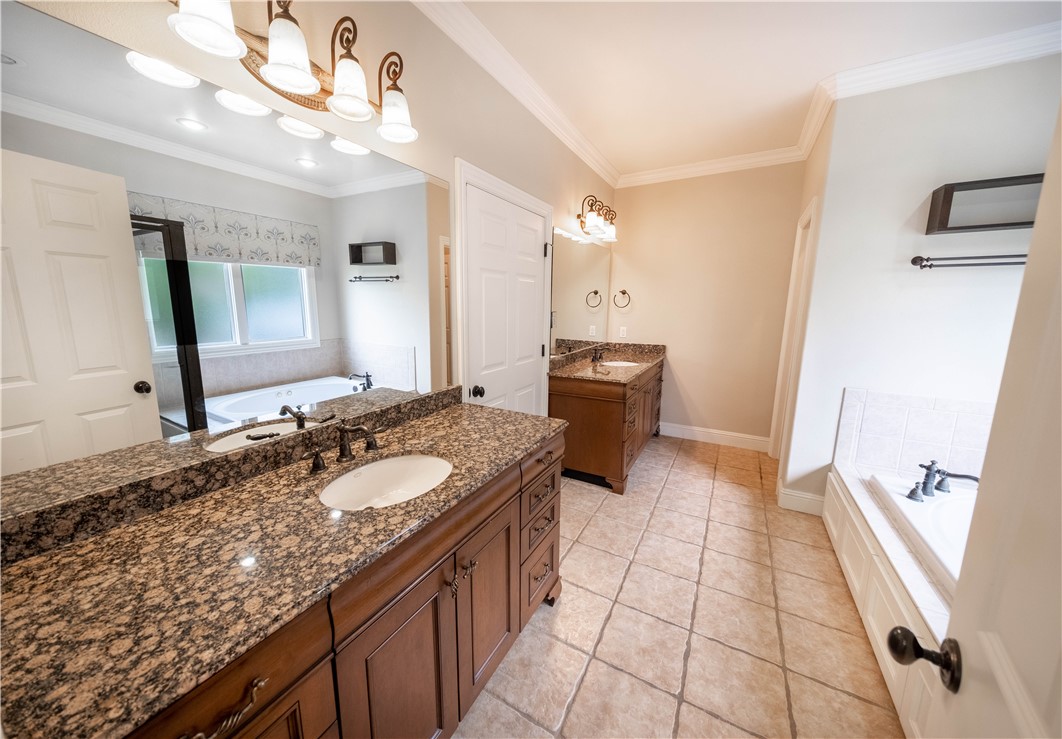 Pinnacle Sub Ph 3, The Rogers - Residential