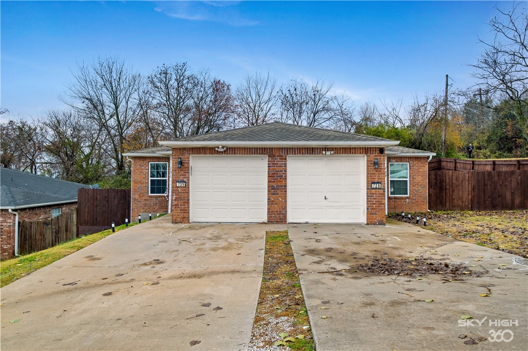 Welcome to this fully furnished home in Fayetteville, AR! This modern 3-bedroom, 2-bathroom house boasts granite countertops, stainless appliances, and faux-wood blinds throughout. The large backyard is perfect for outdoor entertaining, and the fence provides added privacy. Lawn care is included, so you can enjoy a beautifully maintained yard without the hassle. With contemporary finishes and a convenient location, this home is move-in ready and waiting for you to make it your own. Don't miss out on this opportunity to live in style and comfort in Fayetteville!