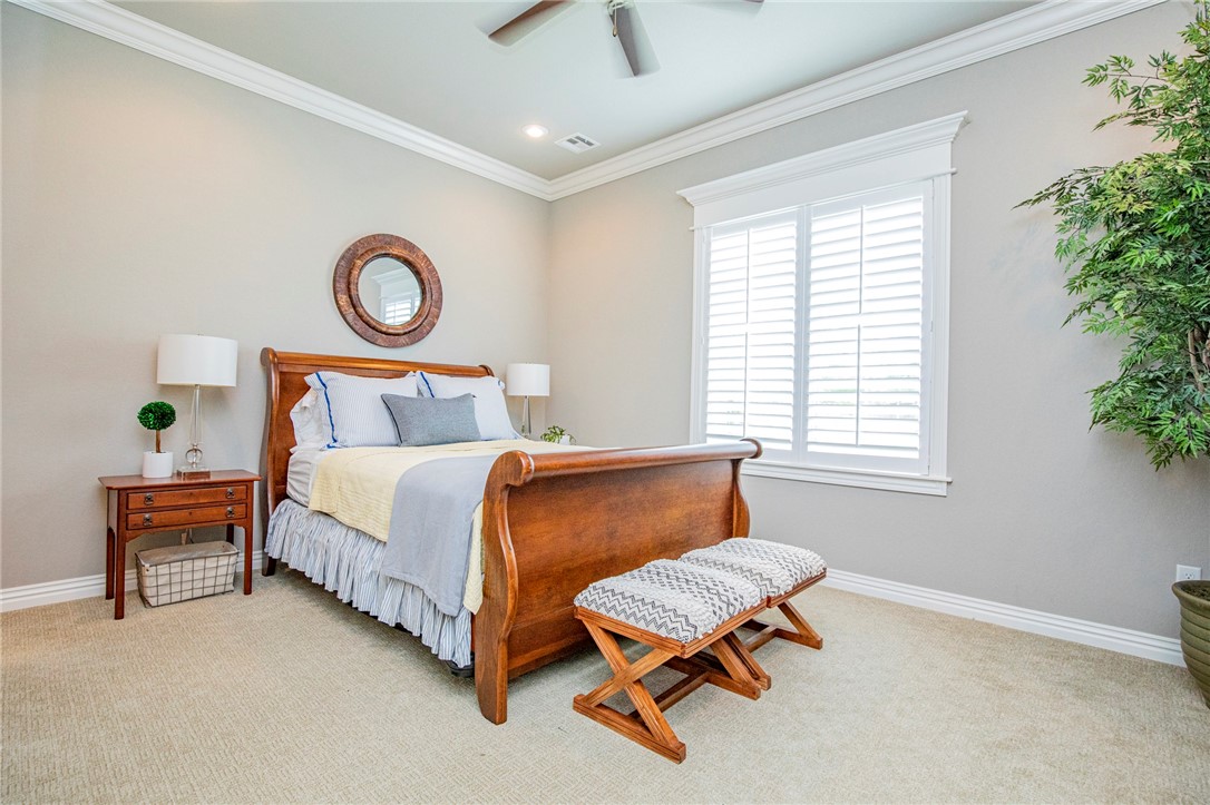 St Valery Downs Sub Cave Spgs - Residential