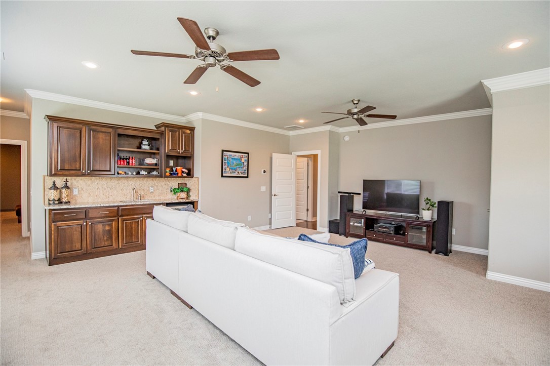 St Valery Downs Sub Cave Spgs - Residential