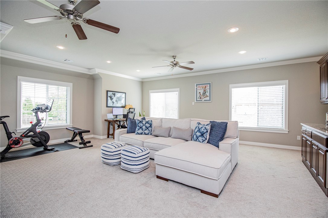 St Valery Downs Sub Cave Spgs - Residential