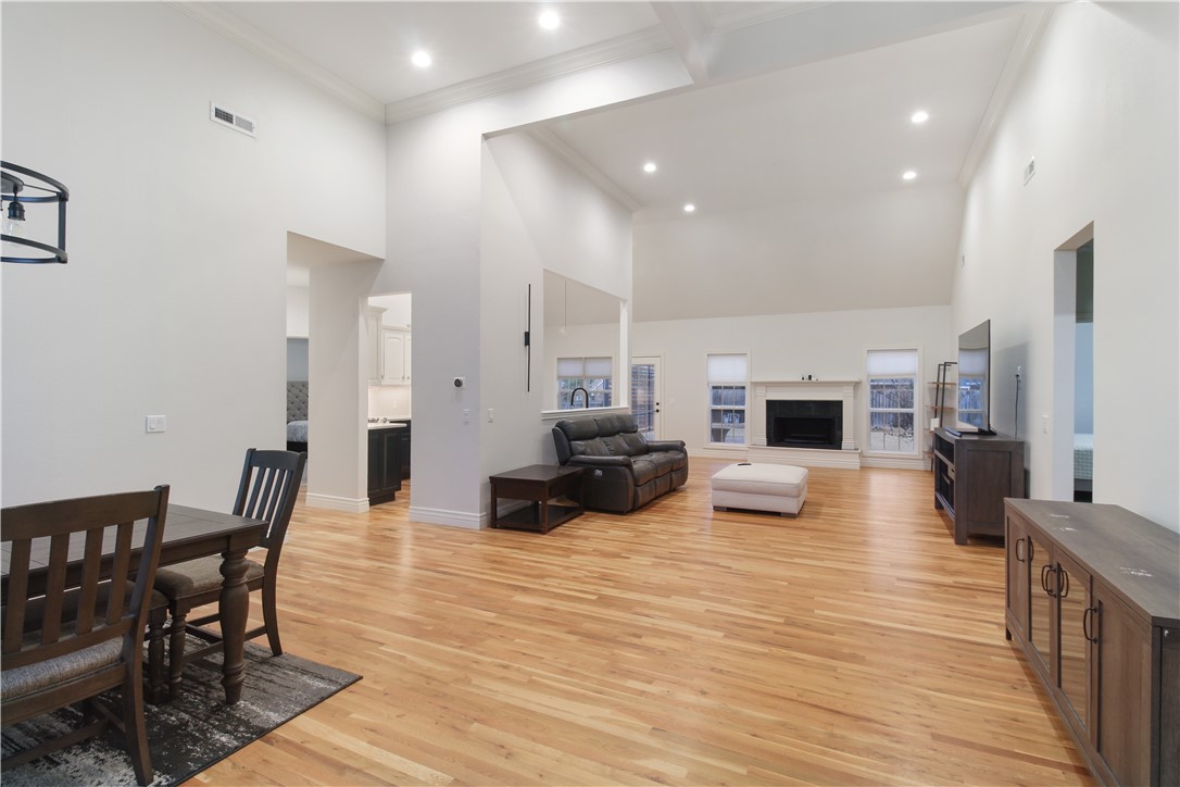 Ridgecrest Meadows Ph 4 Rogers - Residential Lease